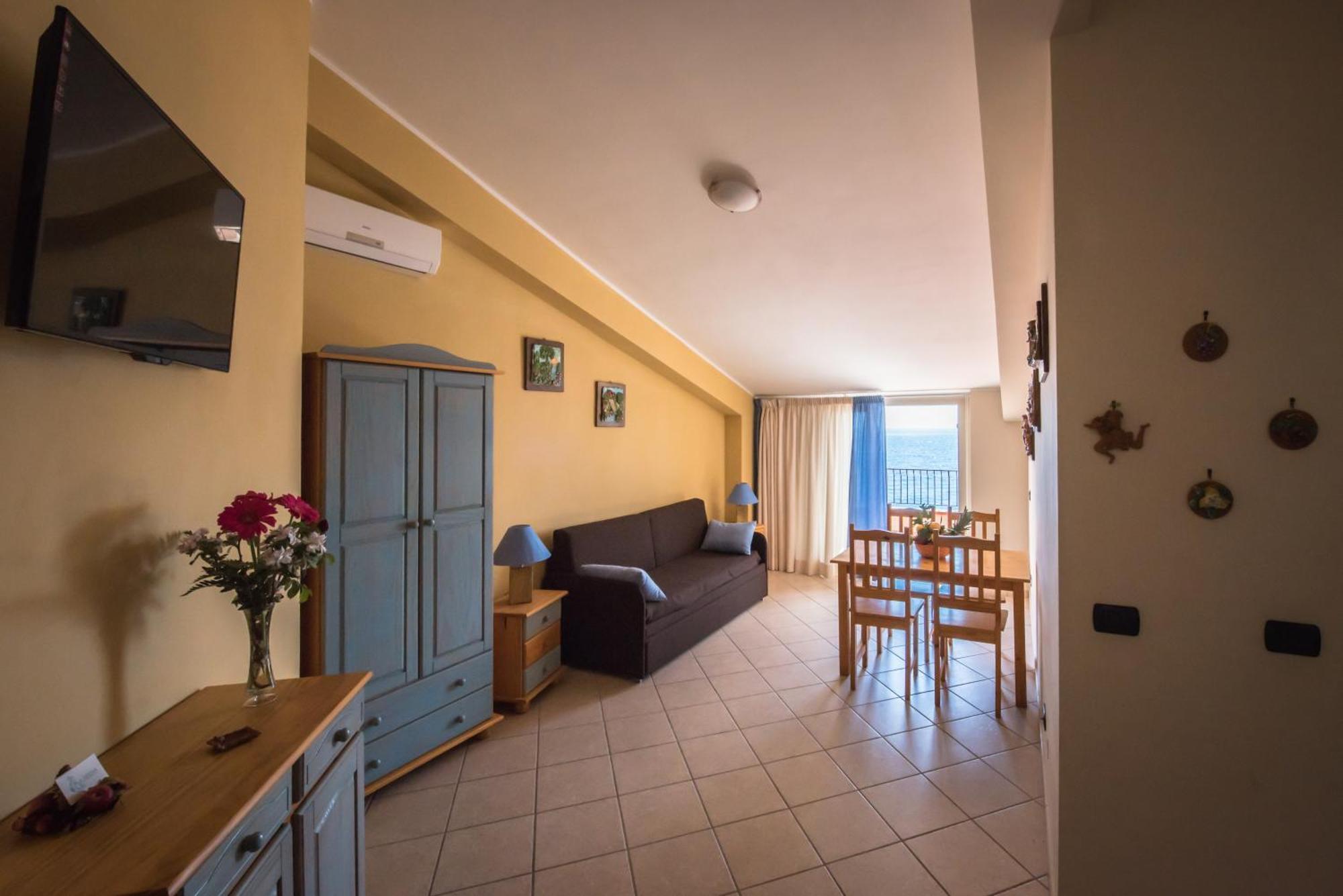 B&B La Sirena Santa Teresa Di Riva Exterior photo